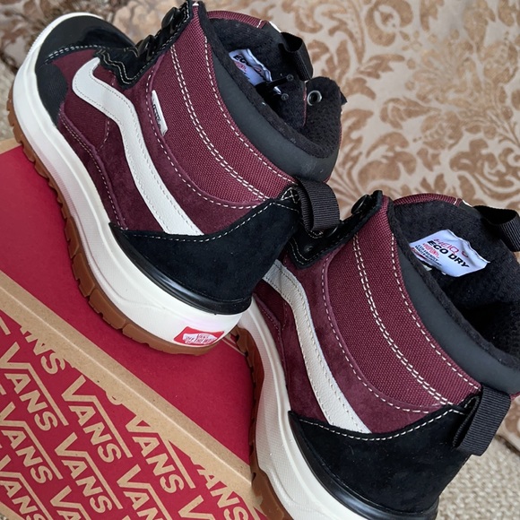 Vans Ultrarange EXO Hi Mte Port Royal/MarshmallowW - Picture 14 of 16
